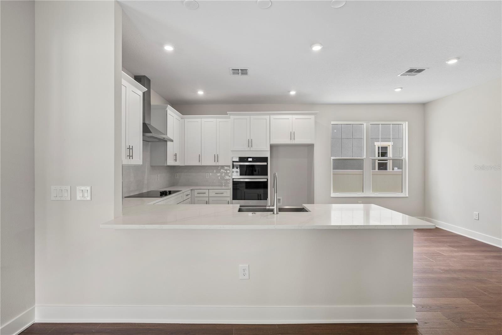 1522 W Arch St Property Photo 11