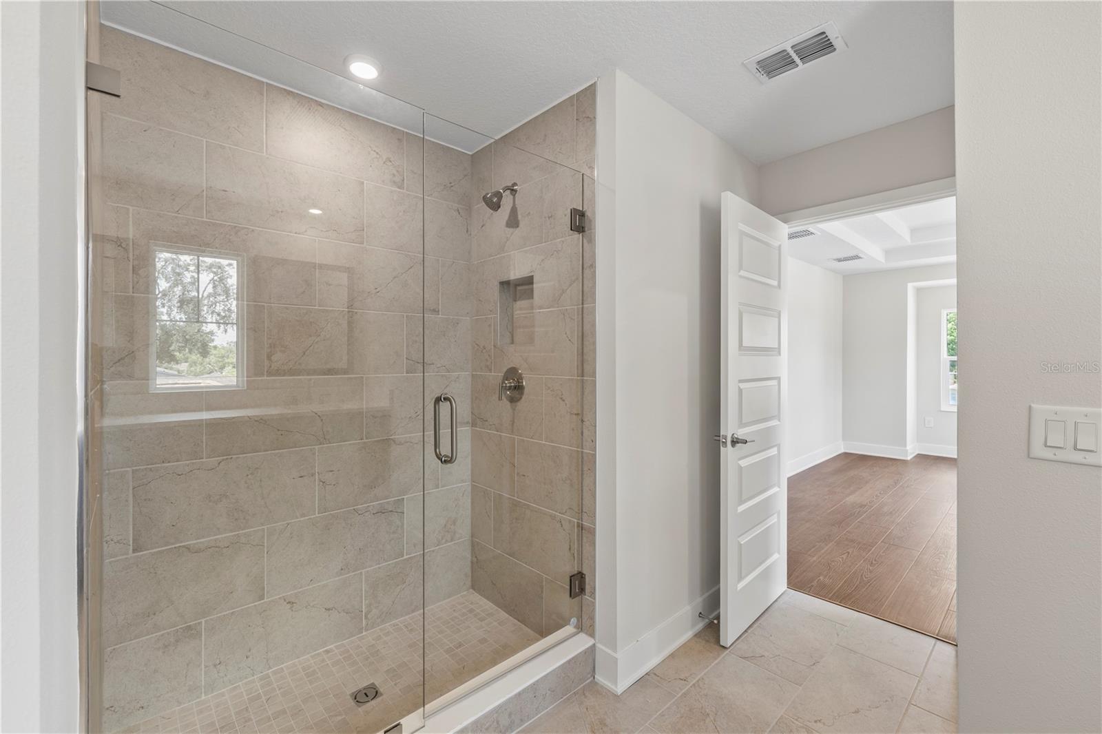 1522 W Arch St Property Photo 18