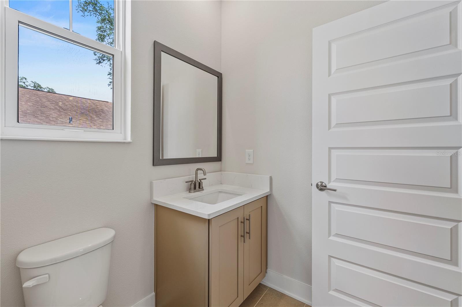 1522 W Arch St Property Photo 21