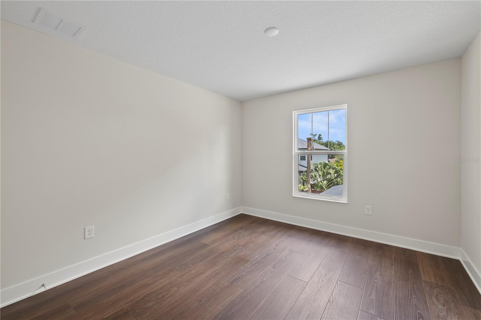 1522 W Arch St Property Photo 24