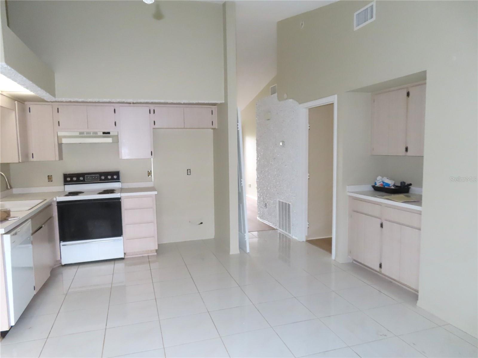 2291 Americus Blvd W #37 Property Photo 11