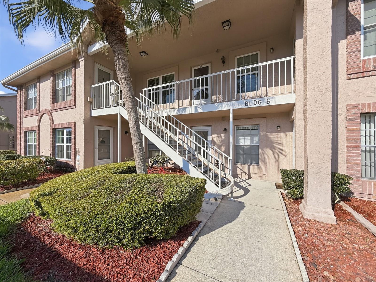 4833 MYRTLE OAK DR #12
