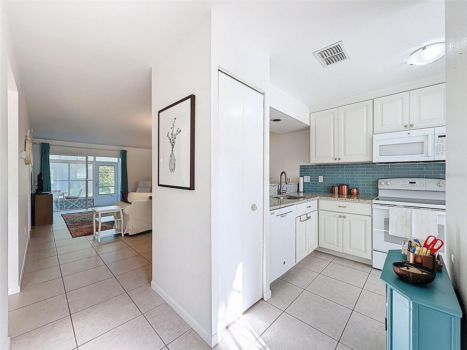 4833 Myrtle Oak Dr #12 Property Photo 7