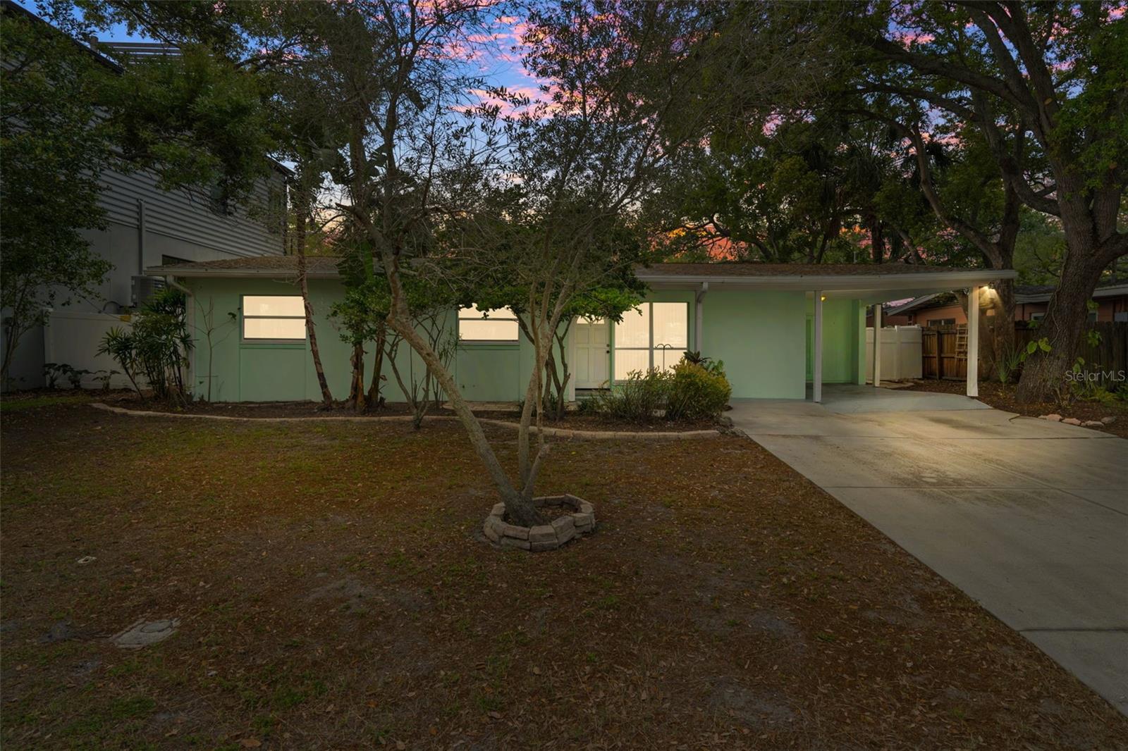 4808 W Euclid Ave Property Photo 1