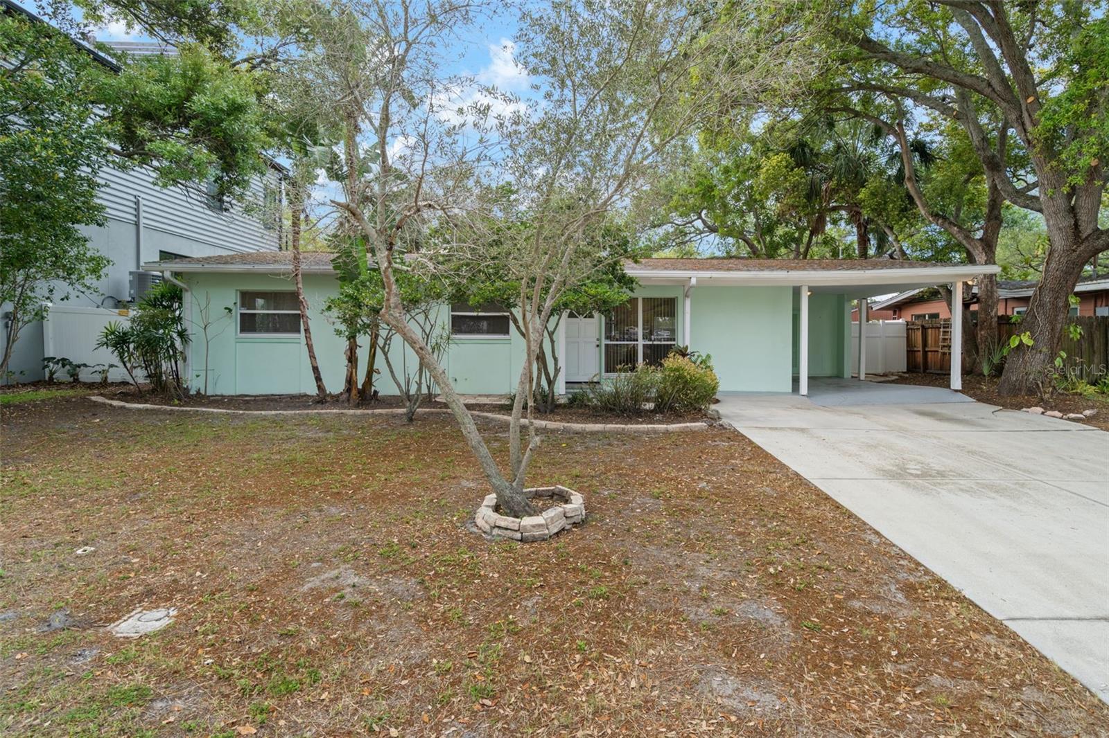 4808 W Euclid Ave Property Photo 5