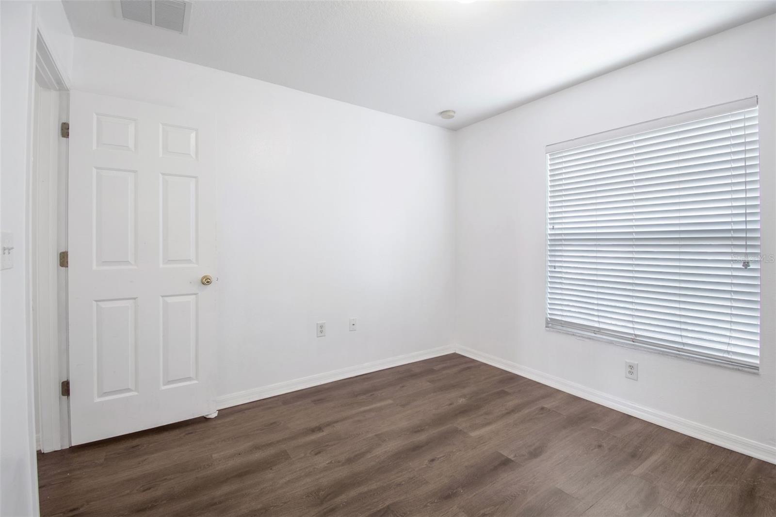 7643 Weehawken Dr Property Photo 14