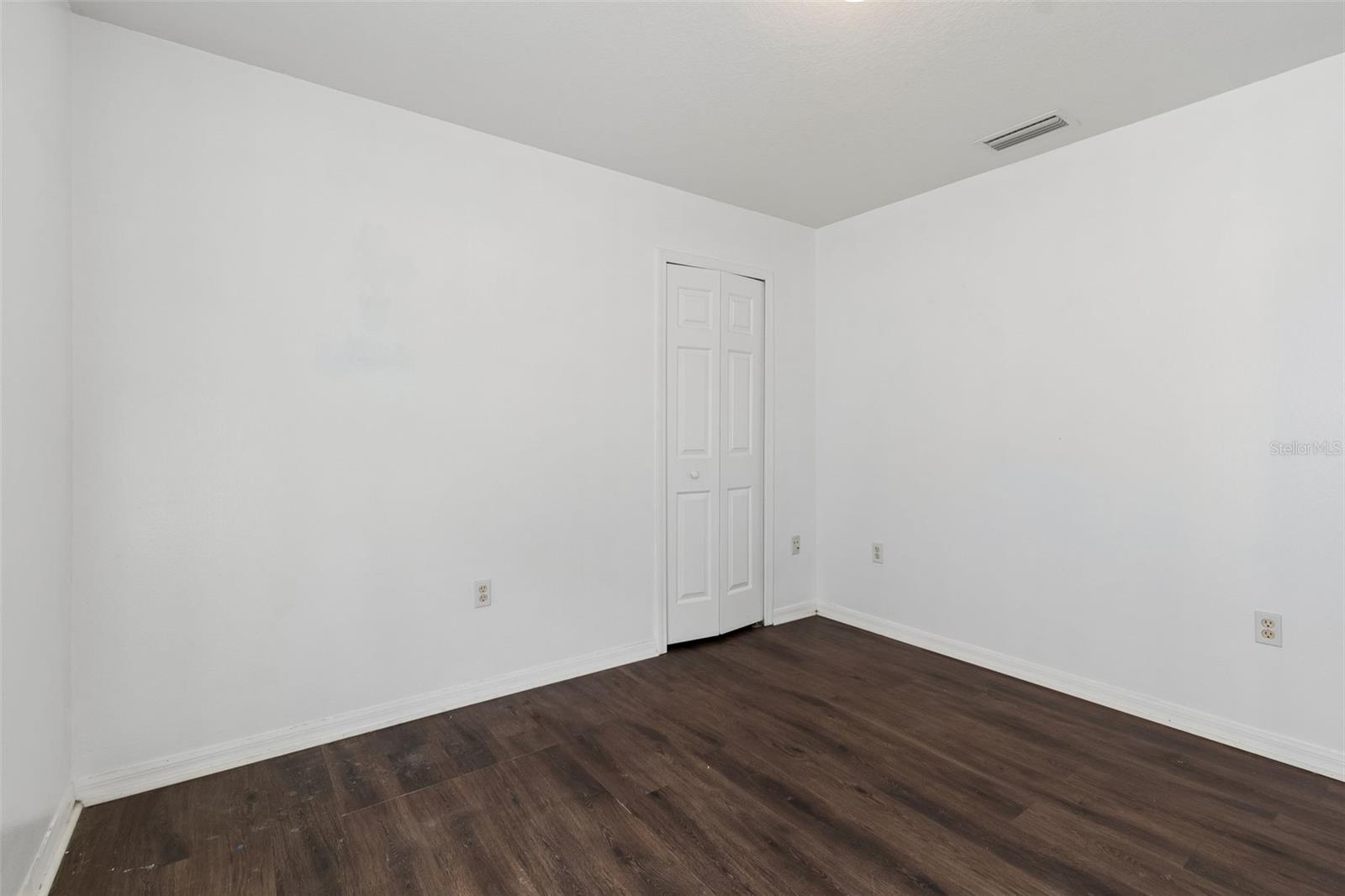 7643 Weehawken Dr Property Photo 17
