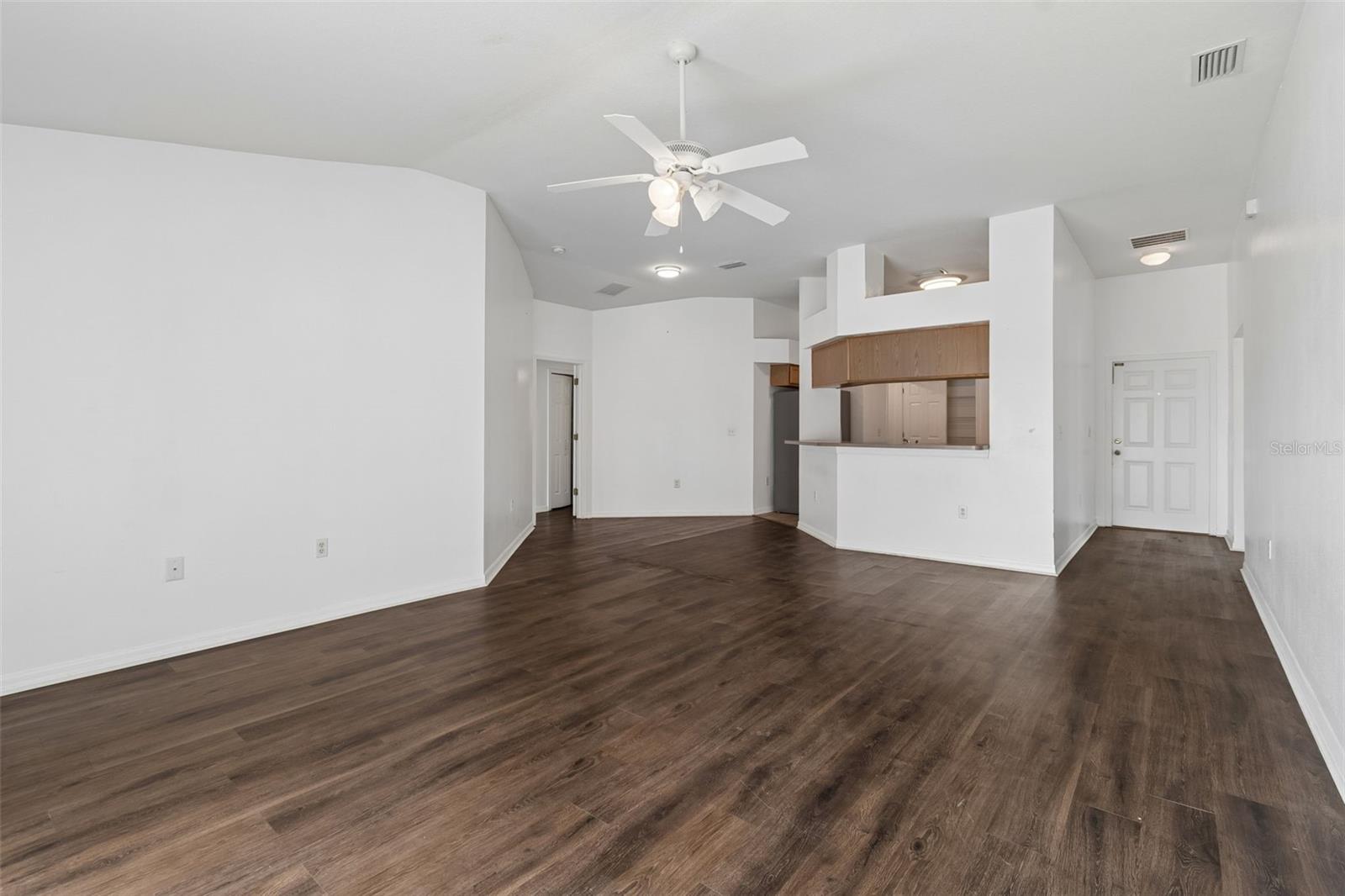 7643 Weehawken Dr Property Photo 24