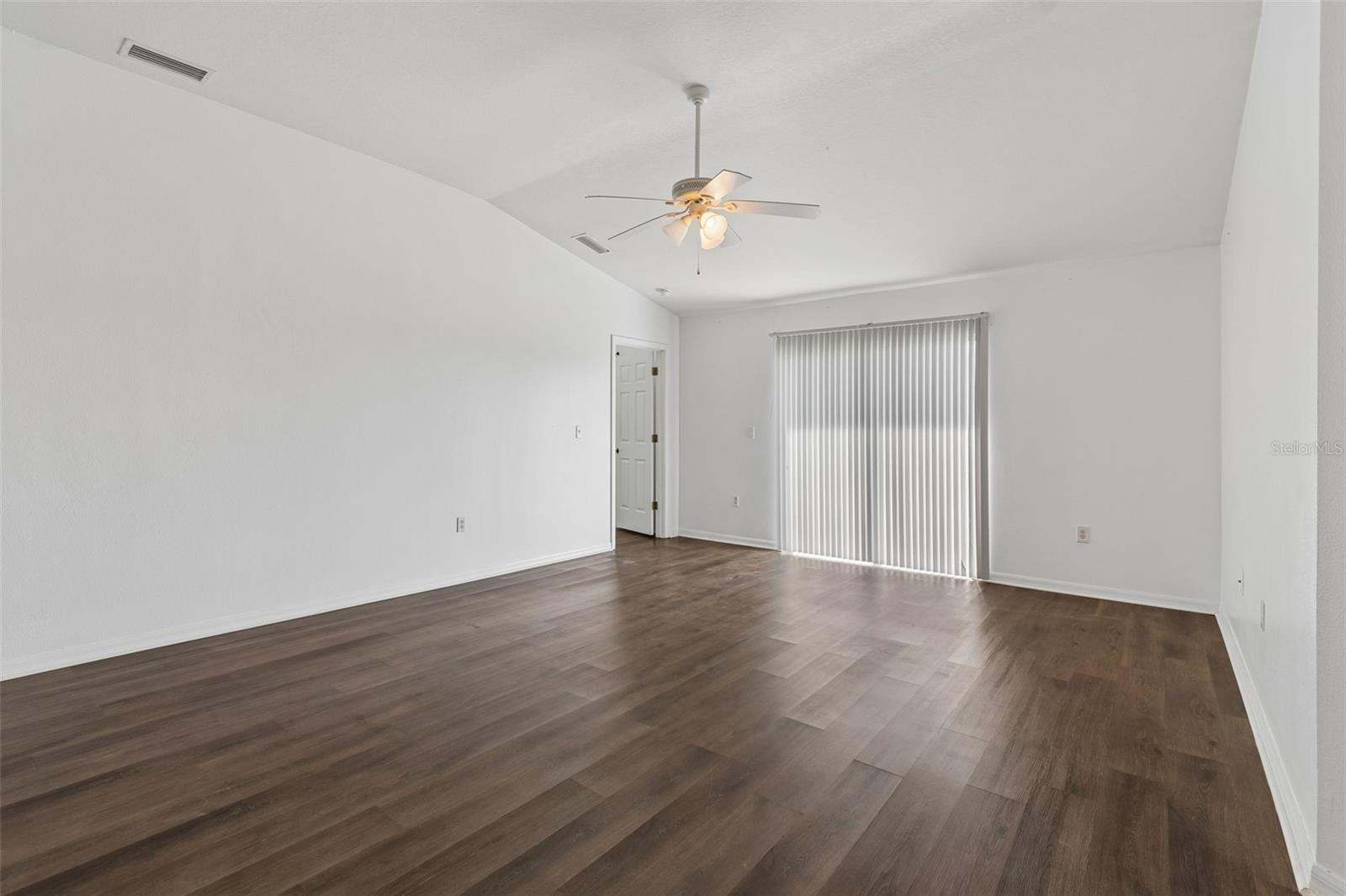 7643 Weehawken Dr Property Photo 26