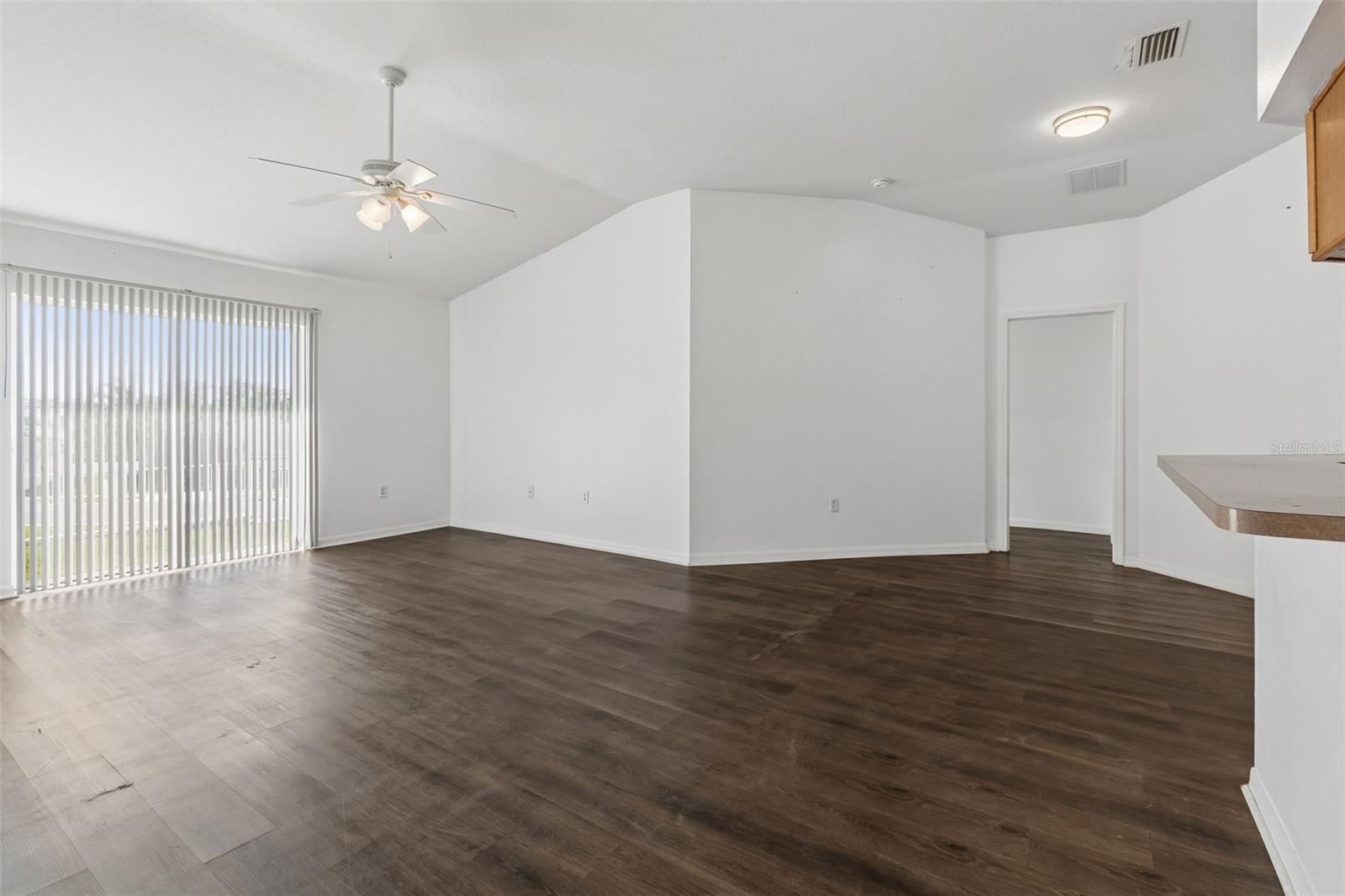 7643 Weehawken Dr Property Photo 27