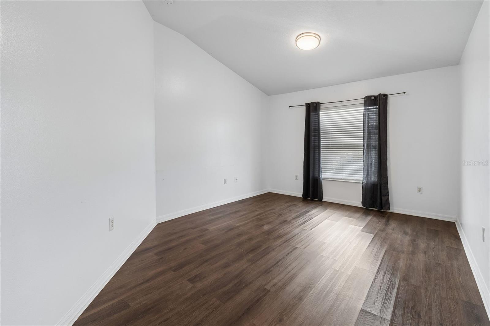 7643 Weehawken Dr Property Photo 36
