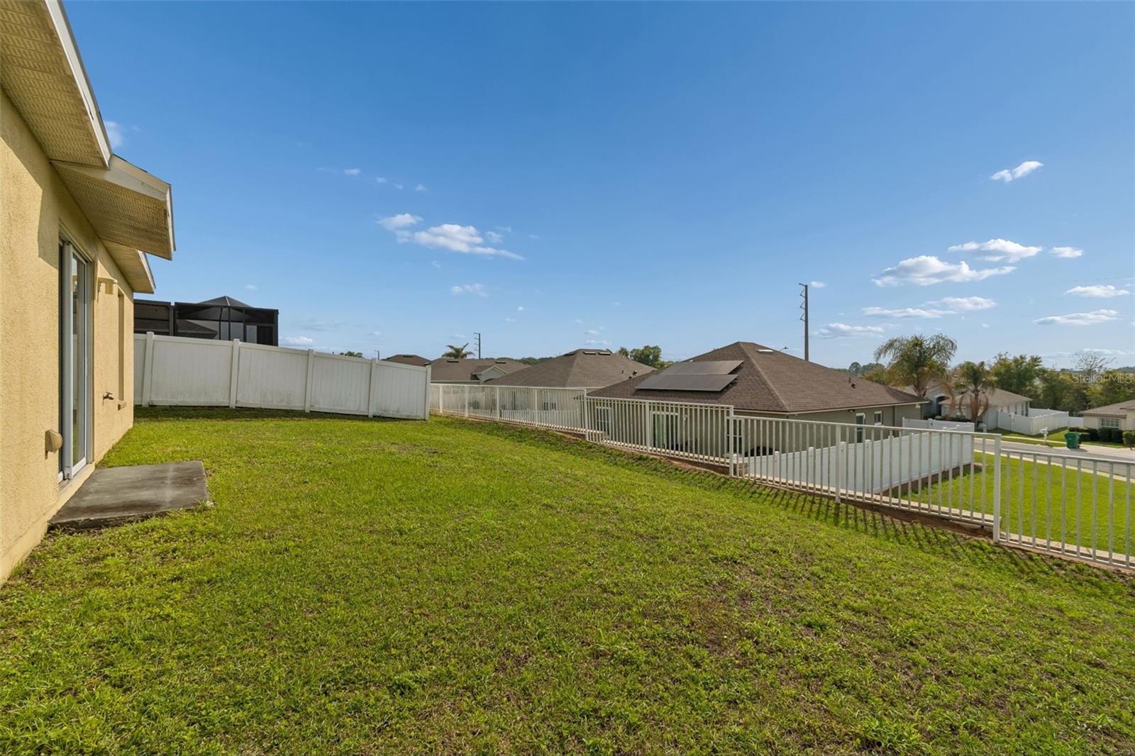 7643 Weehawken Dr Property Photo 43