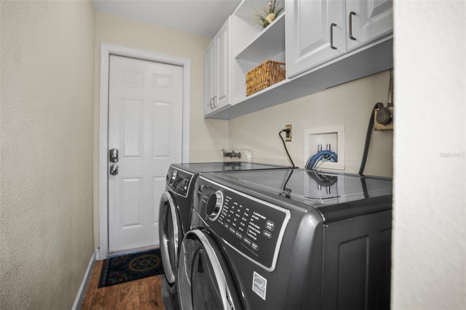 1600 Park St N Property Photo 27