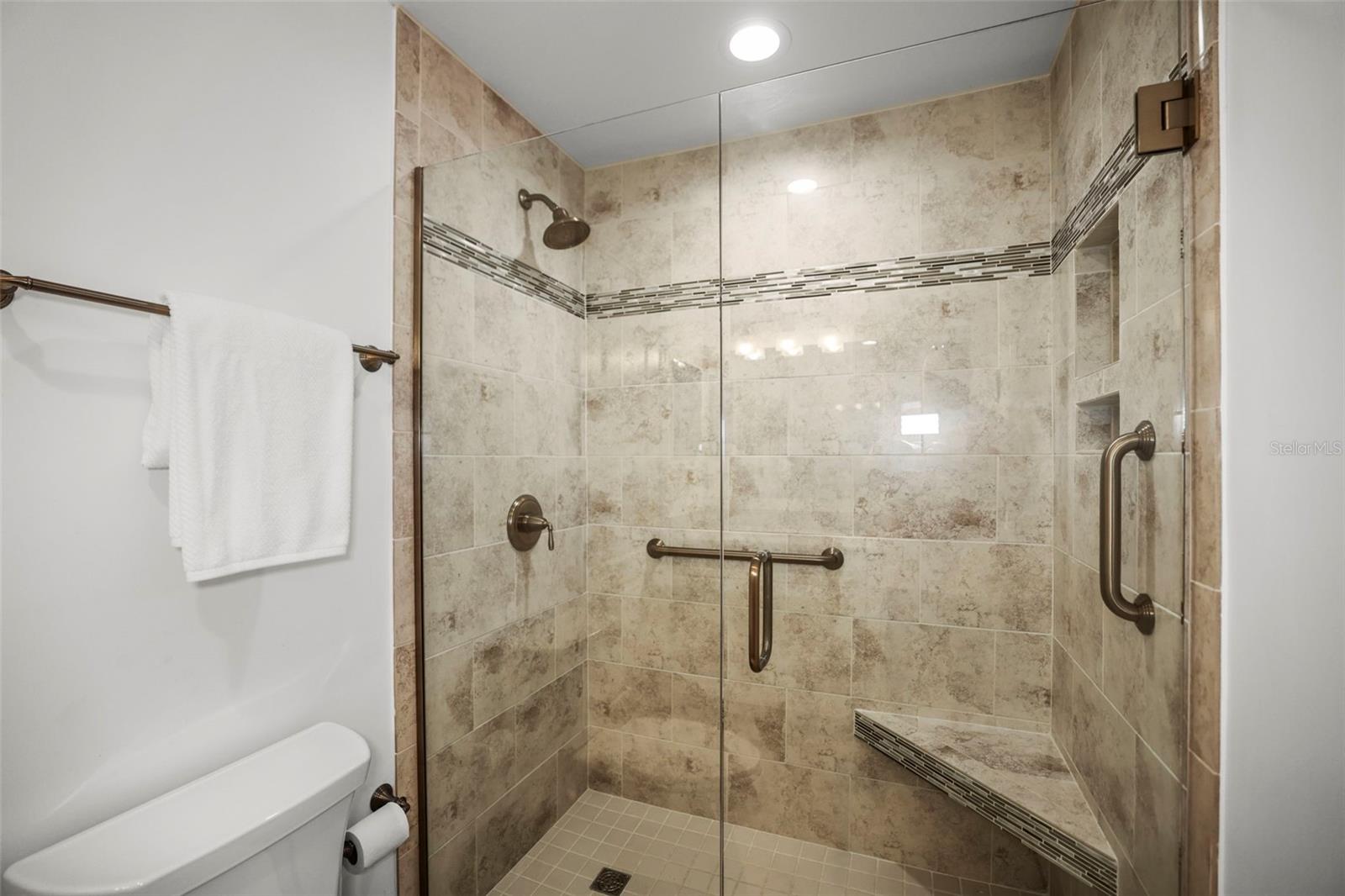 1600 Park St N Property Photo 45