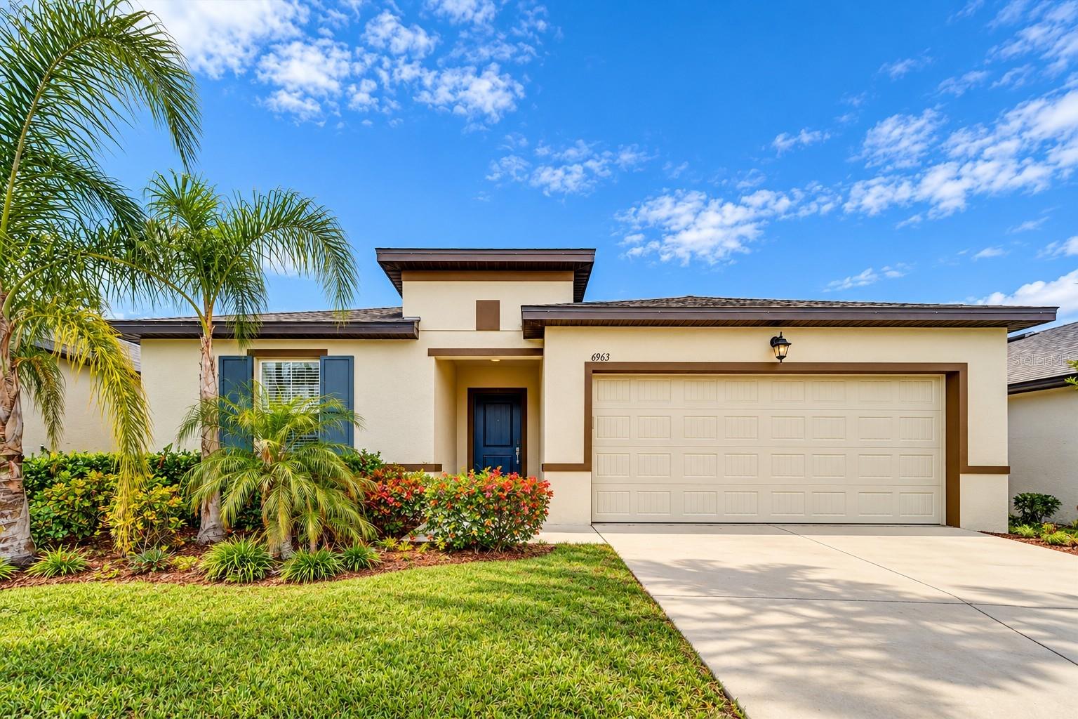 6963 Shelby Lynn Way Property Photo 1