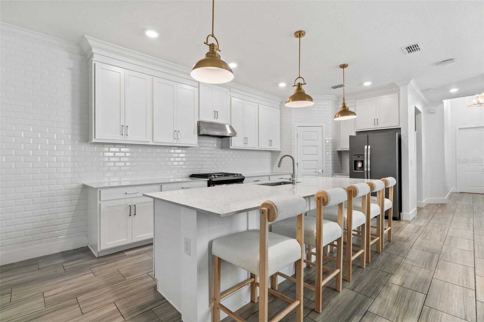 4345 Cadence Loop Property Photo 8