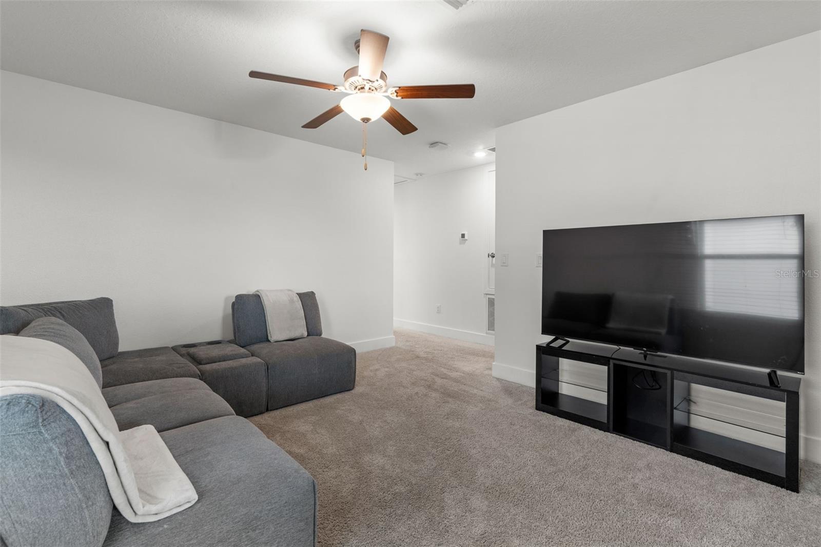 4345 Cadence Loop Property Photo 23