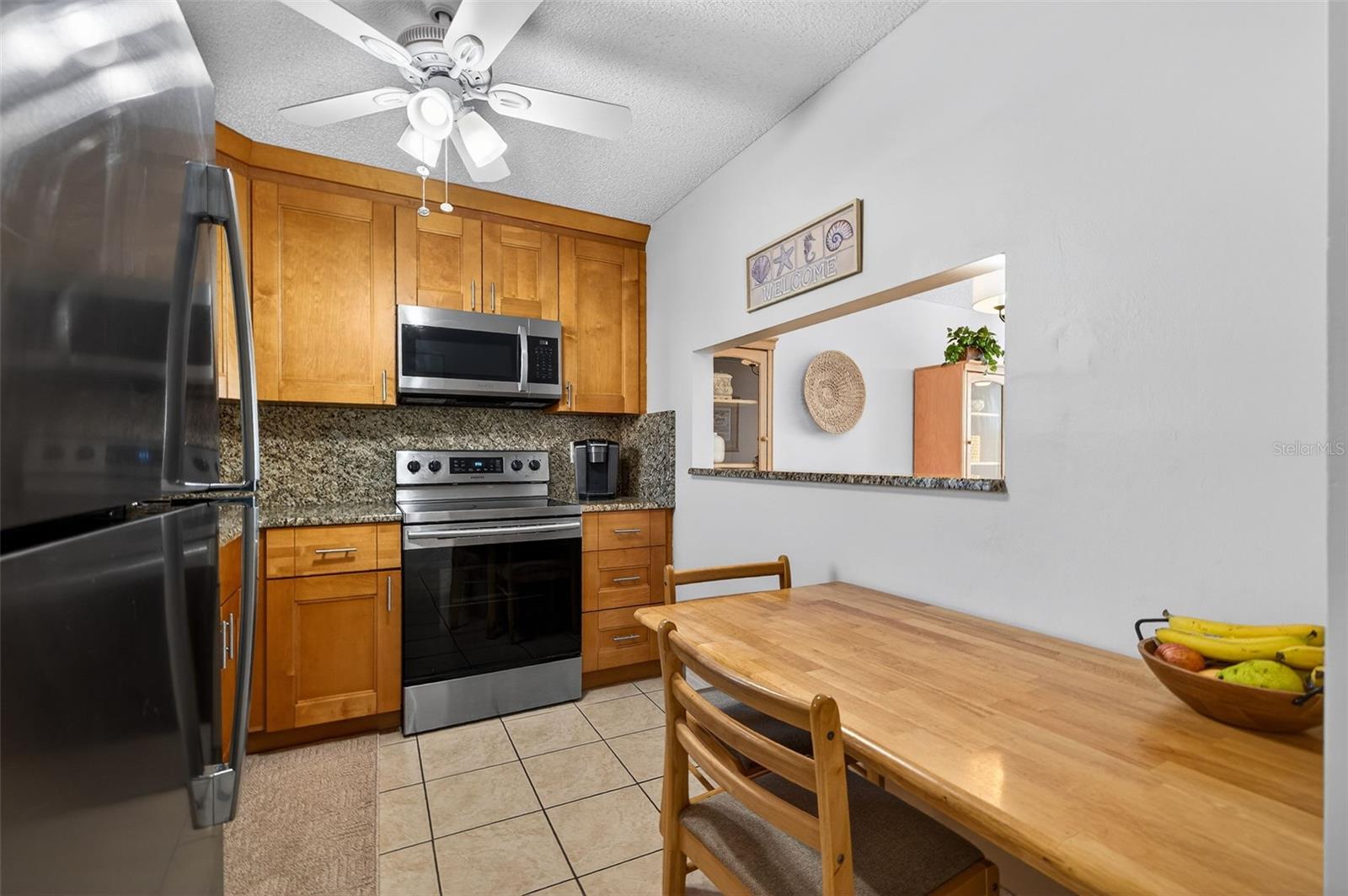 7625 Sun Island Dr S #207 Property Photo 3