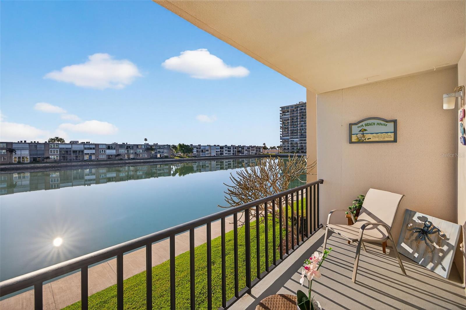 7625 Sun Island Dr S #207 Property Photo 23