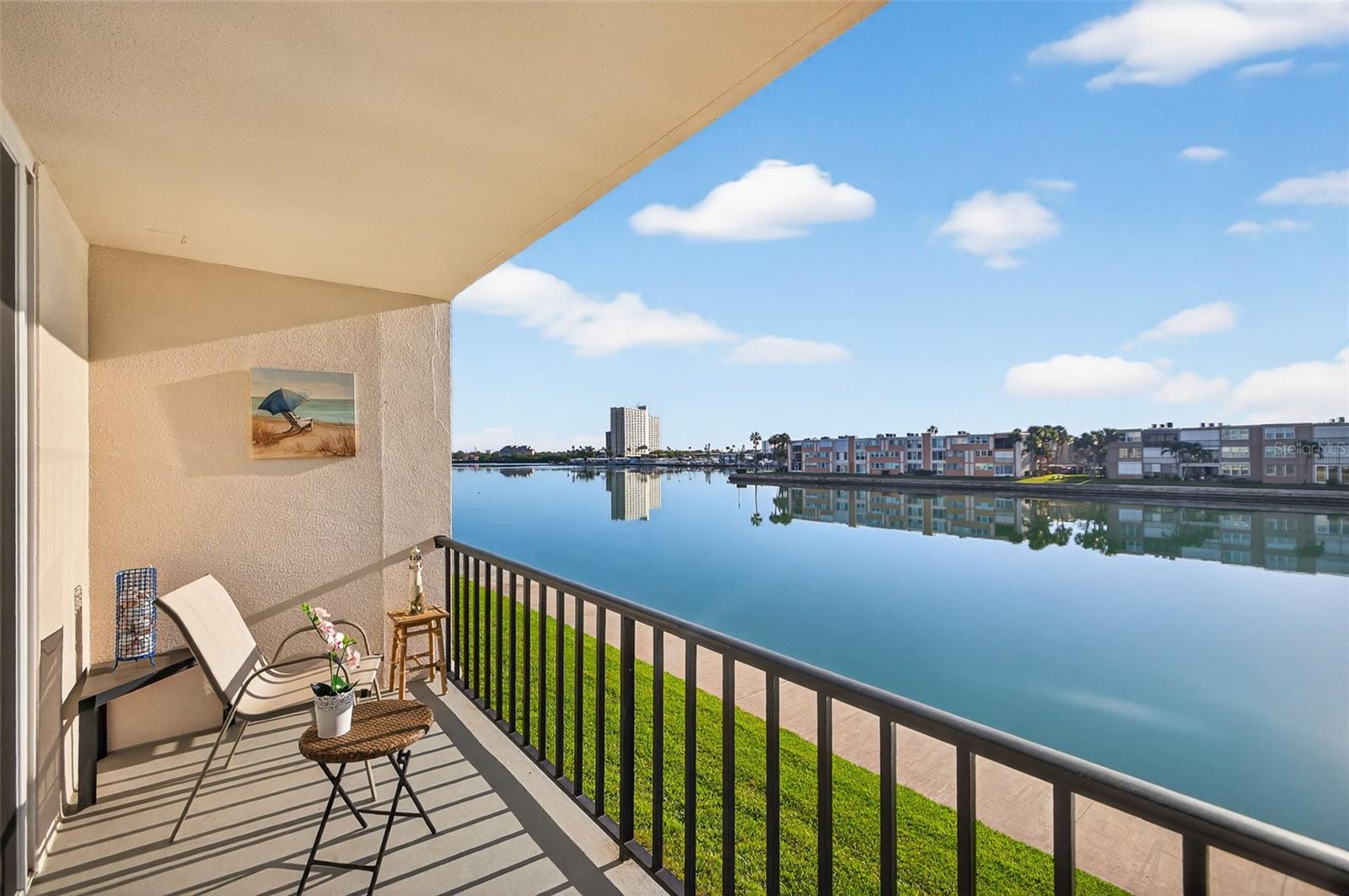 7625 Sun Island Dr S #207 Property Photo 25
