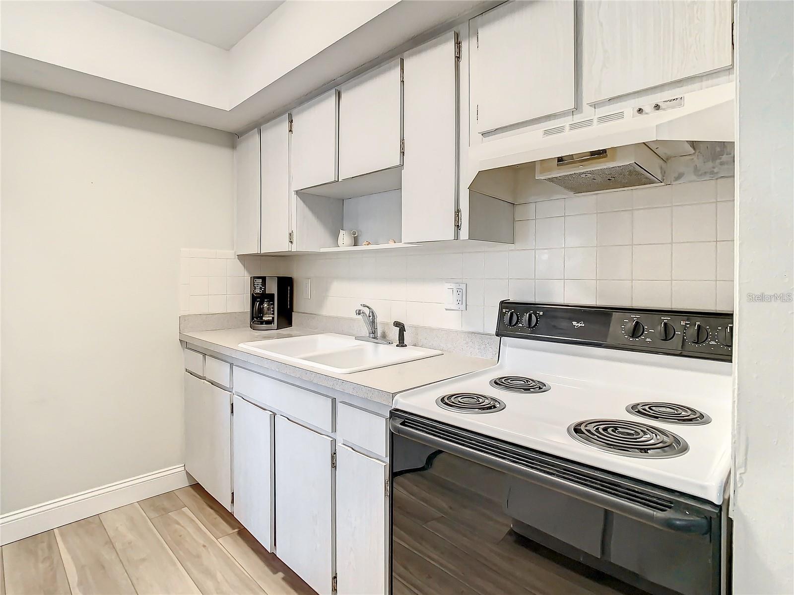 841 Patricia Ave #103 Property Photo 15