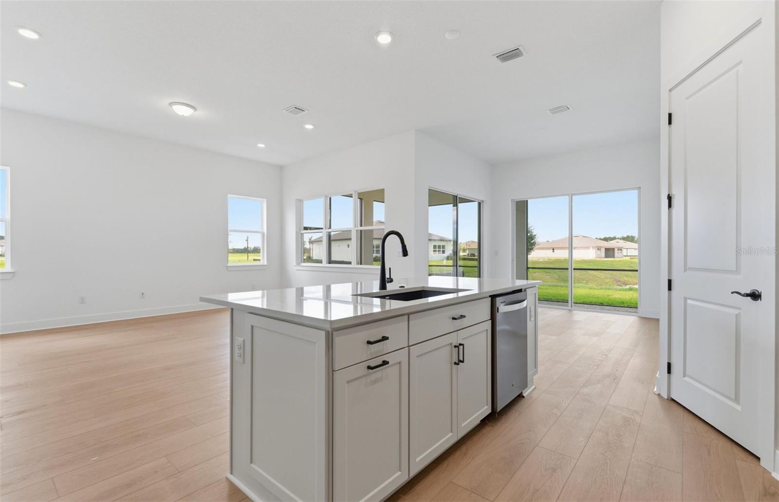 13531 Canyon Ridge Rd Property Photo 4