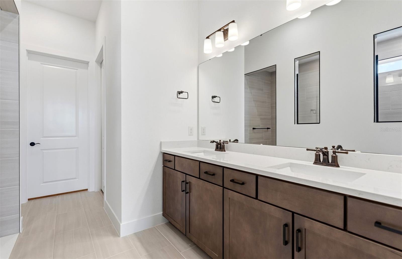 13531 Canyon Ridge Rd Property Photo 8