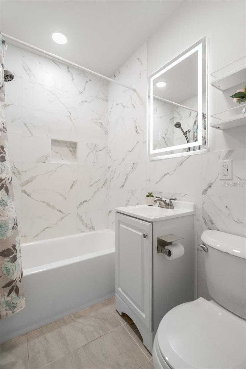 2027 E Valencia Way E Property Photo 22
