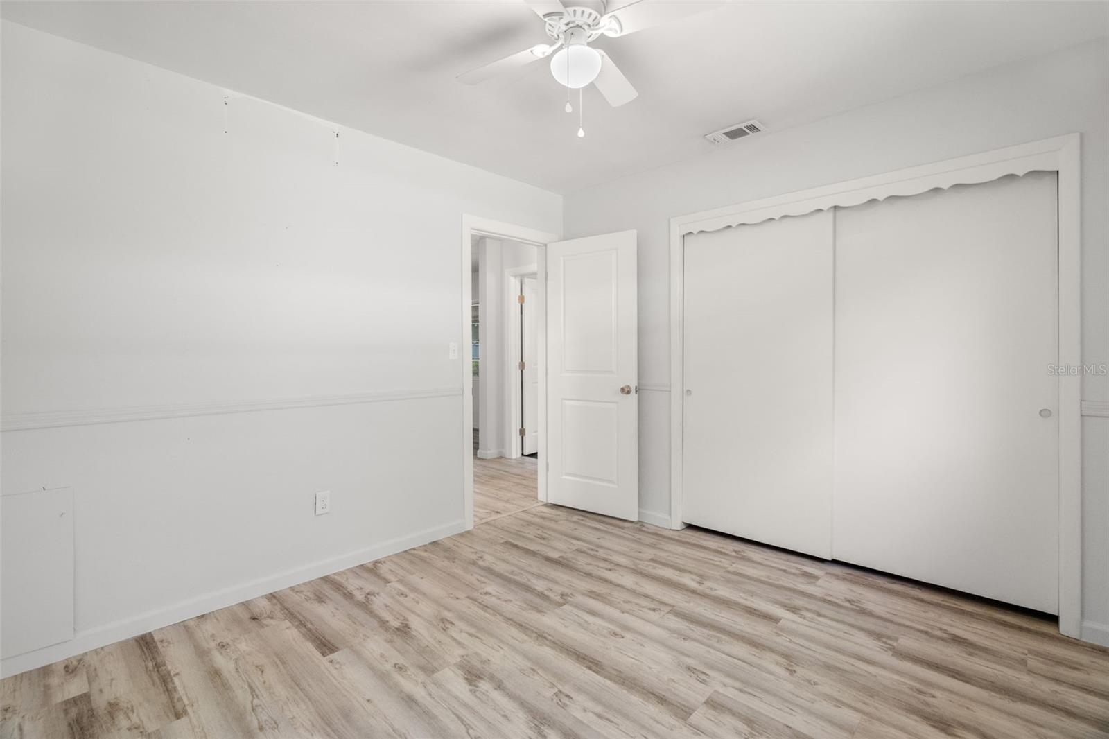 2027 E Valencia Way E Property Photo 24