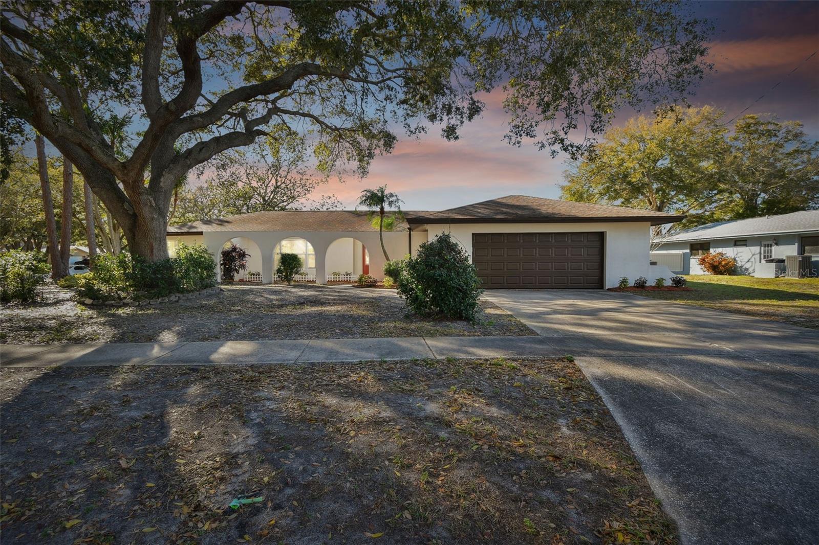 570 Casler Ave Property Photo 1