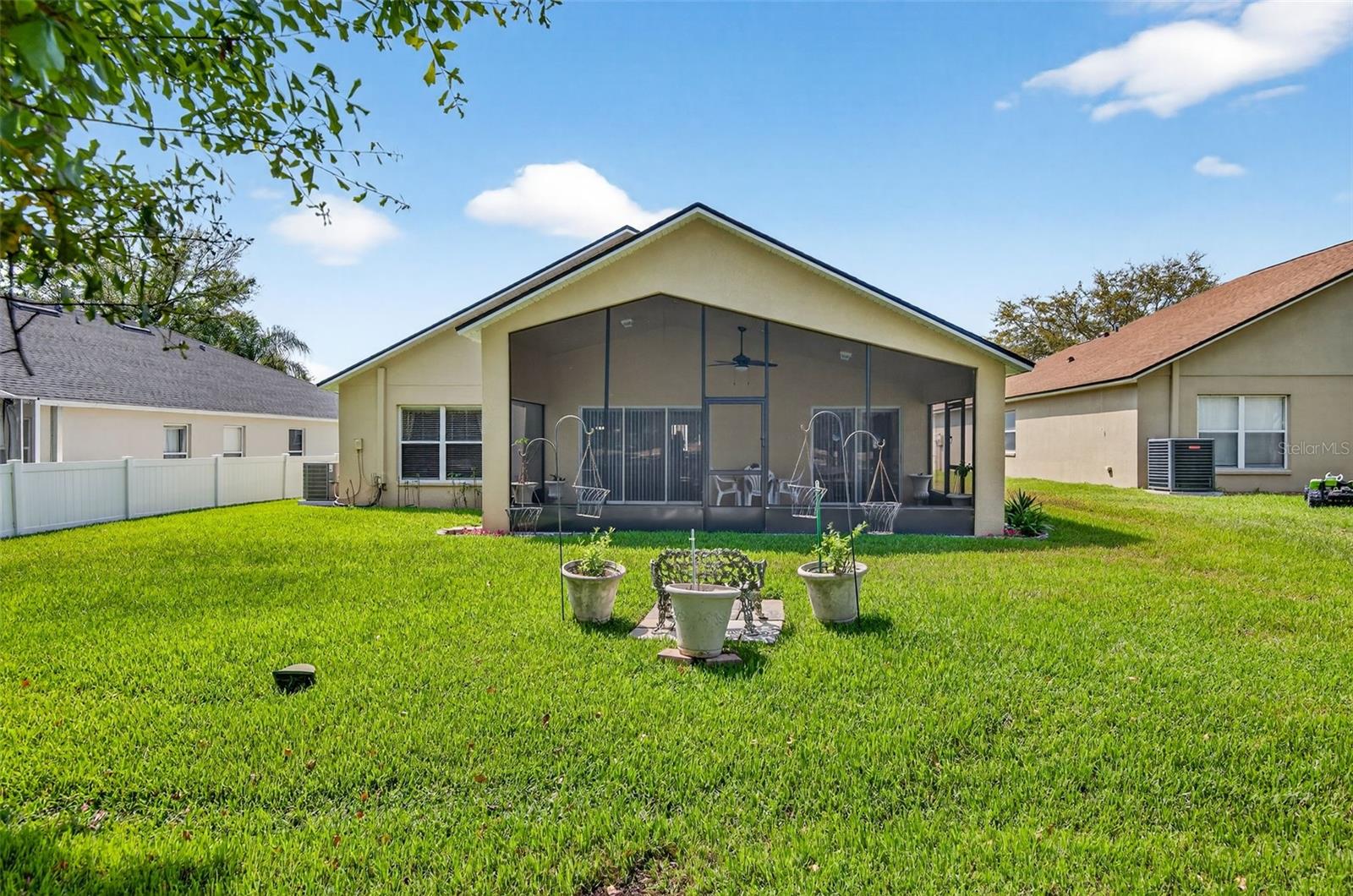 5340 Braddock Dr Property Photo 38