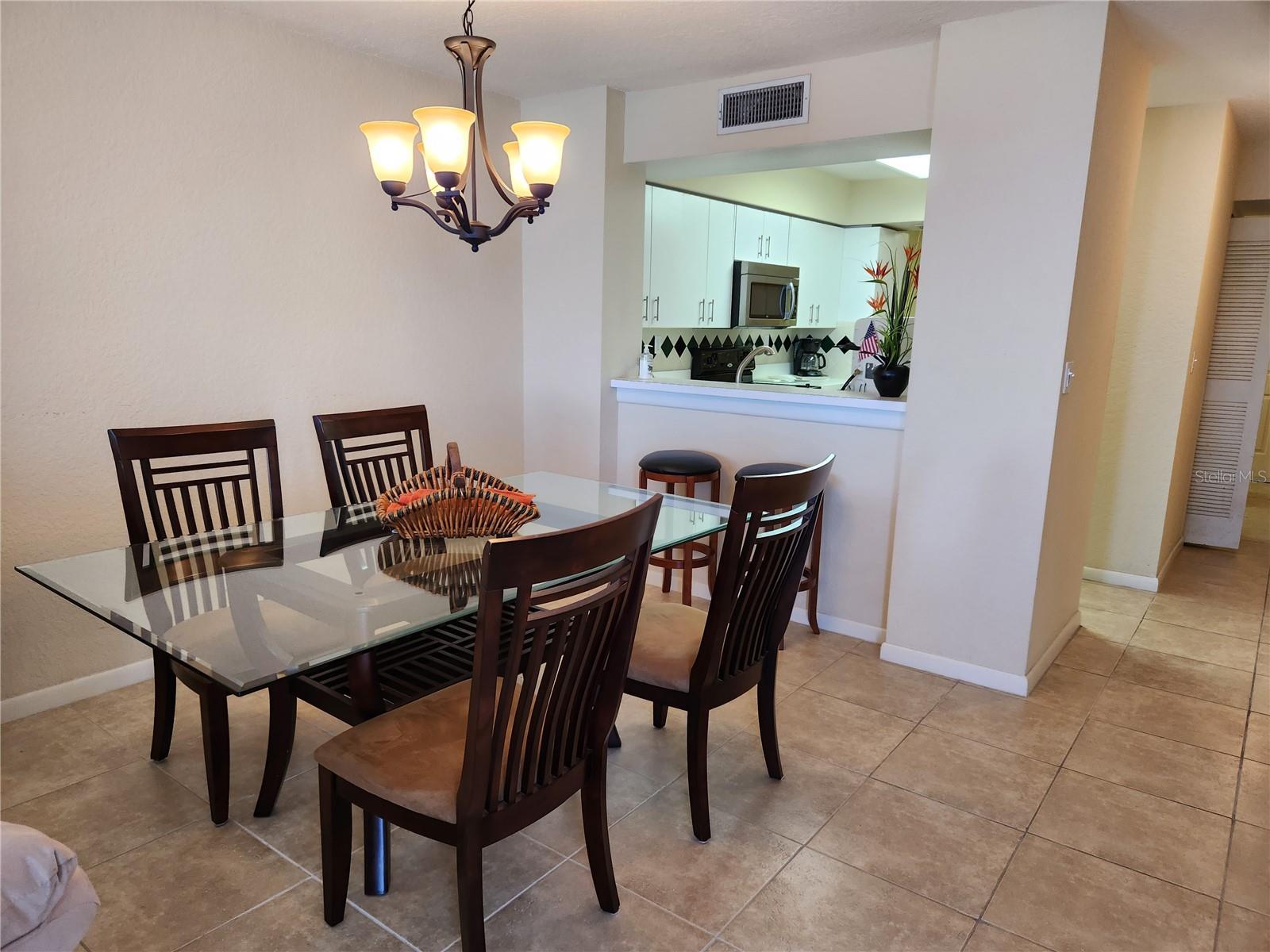 6105 Bahia Del Mar Cir #283 Property Photo 7