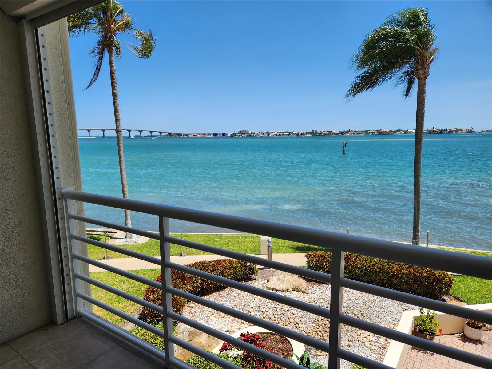 6105 Bahia Del Mar Cir #283 Property Photo 12