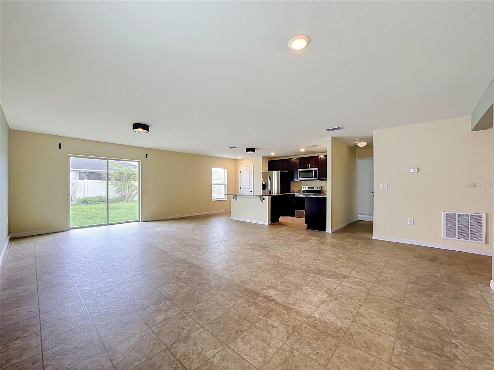10624 Massimo Dr Property Photo 5