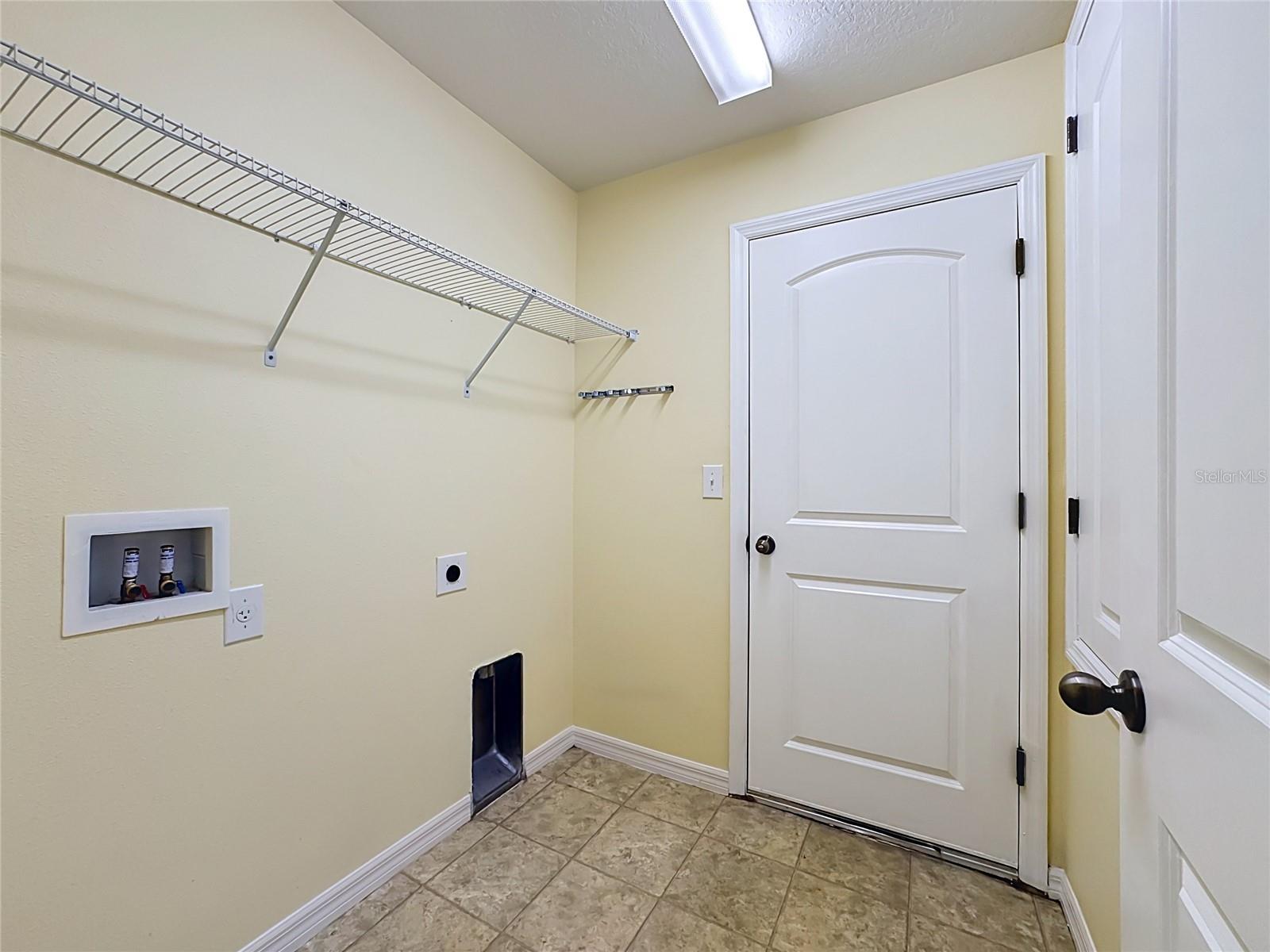 10624 Massimo Dr Property Photo 25