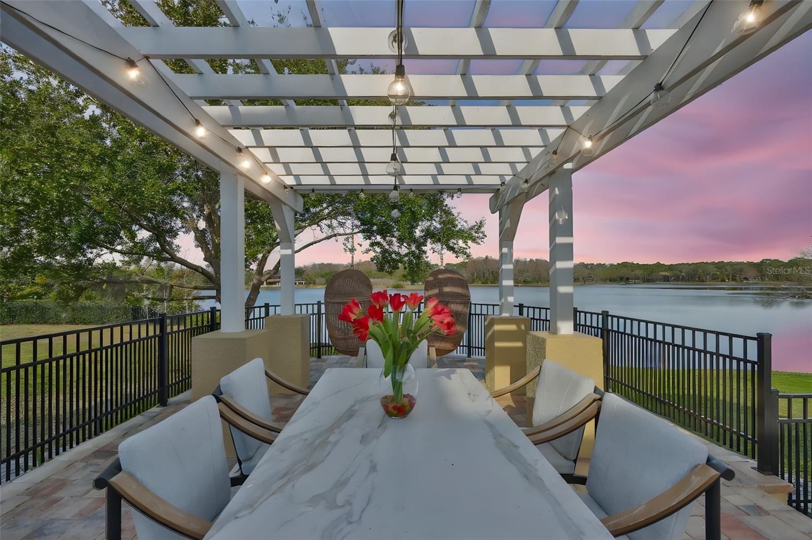10517 Tarpon Springs Rd Property Photo 2