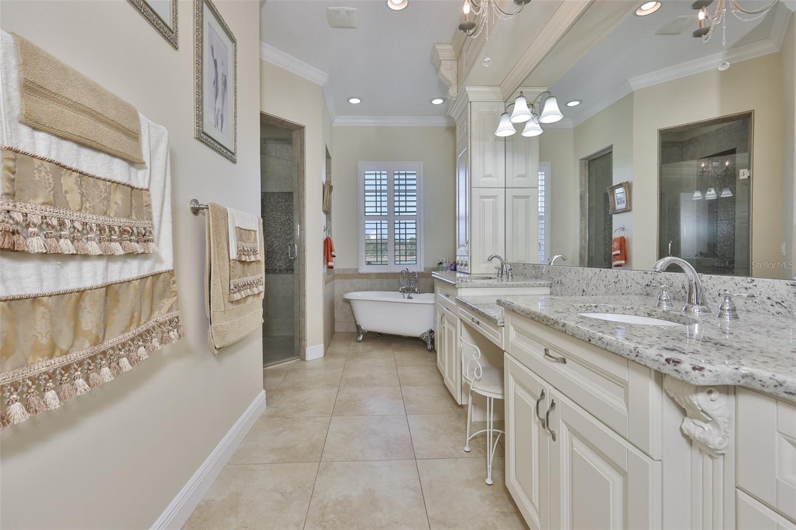 10517 Tarpon Springs Rd Property Photo 34