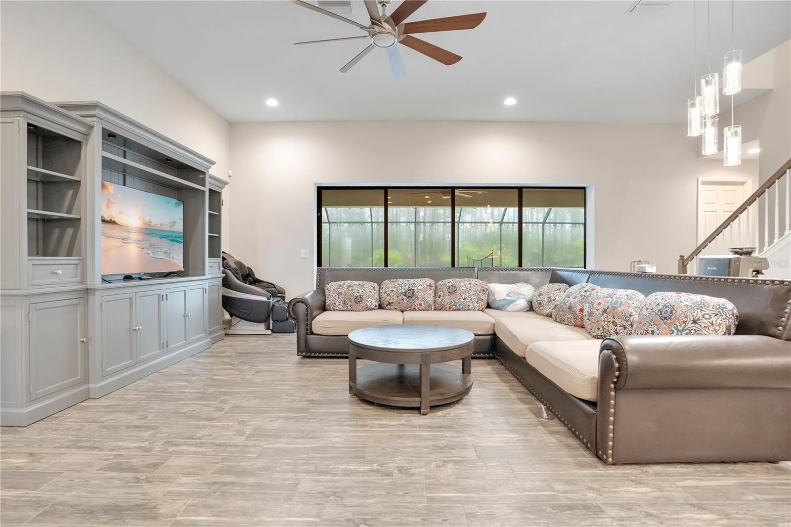 21914 Butterfly Kiss Dr Property Photo 8