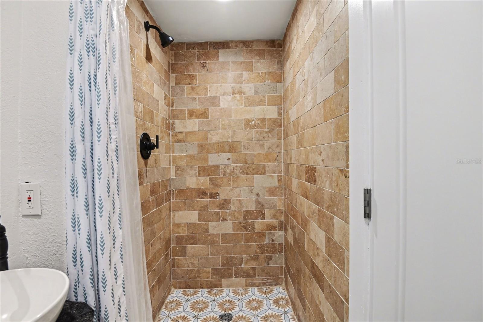 468 Grenier Dr Property Photo 25