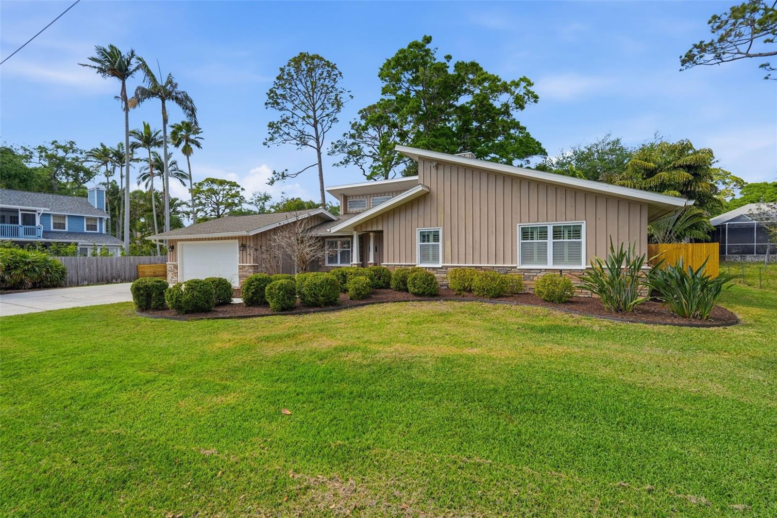 13917 76th Ter Property Photo 2