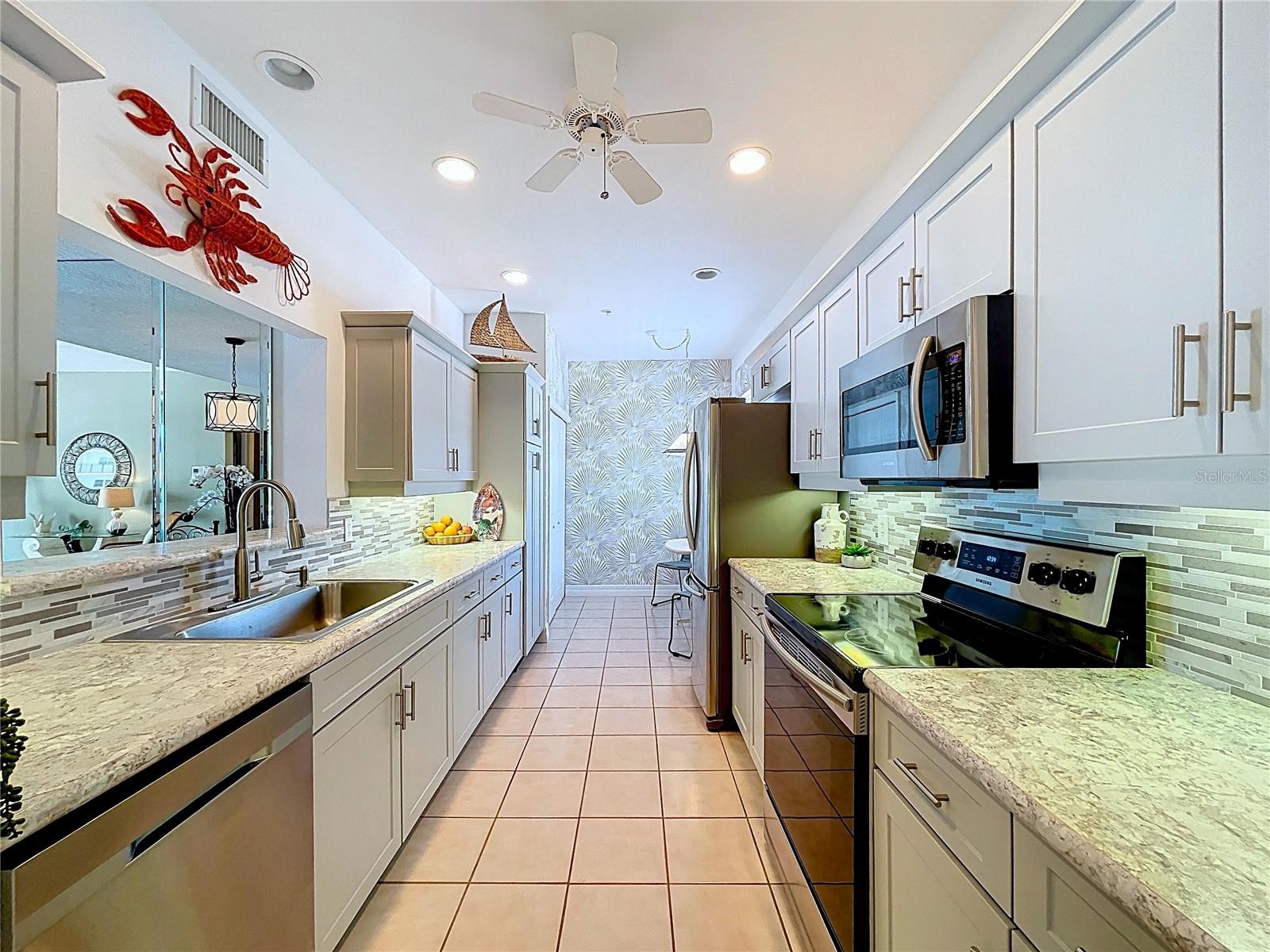 7 Island Park Pl #204 Property Photo 12