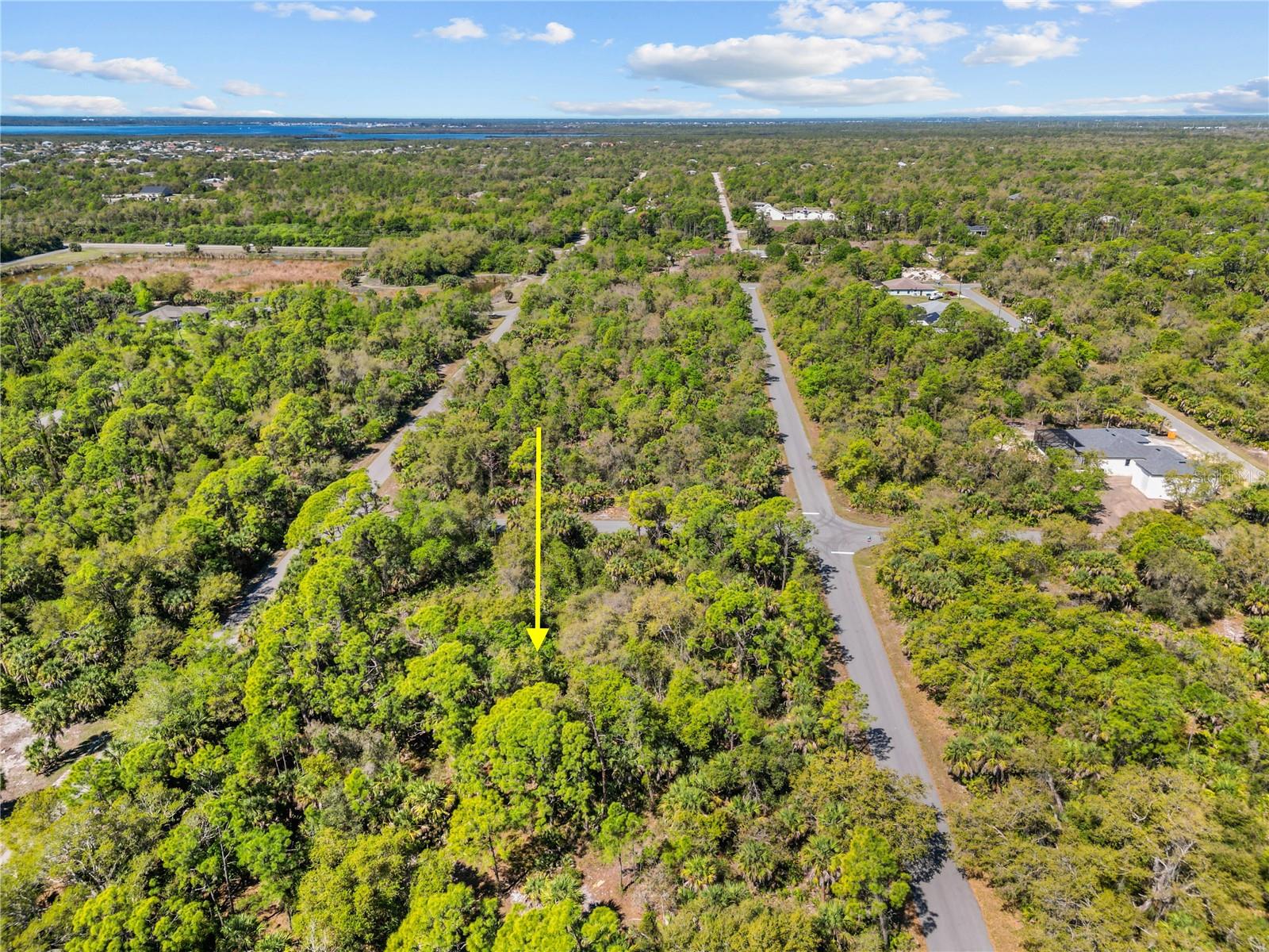 18047 Savage Ave Property Photo 6