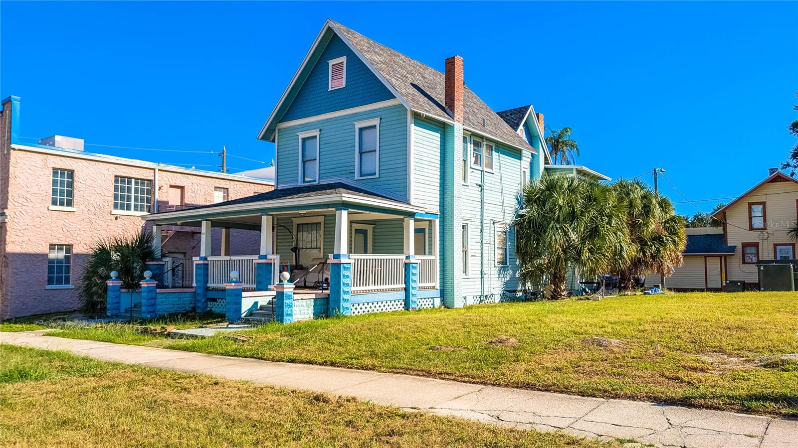 610 4TH AVE S