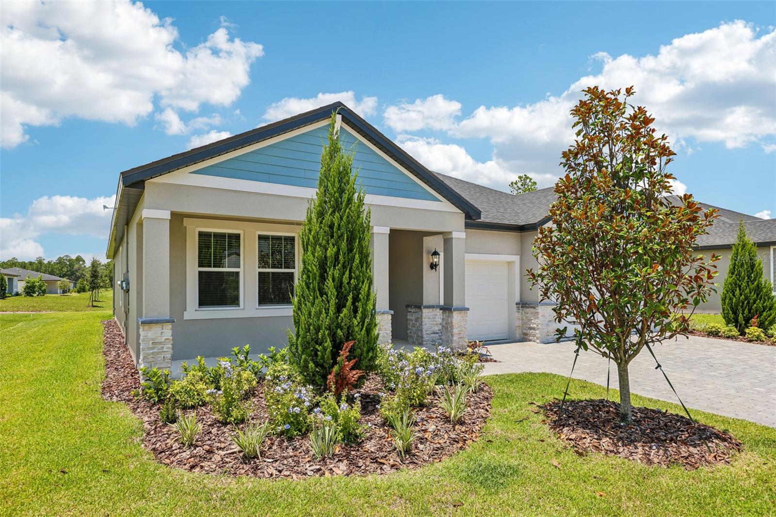 425 Brookhaven Property Photo 3