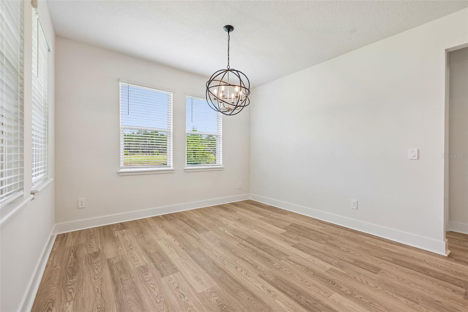 425 Brookhaven Property Photo 12
