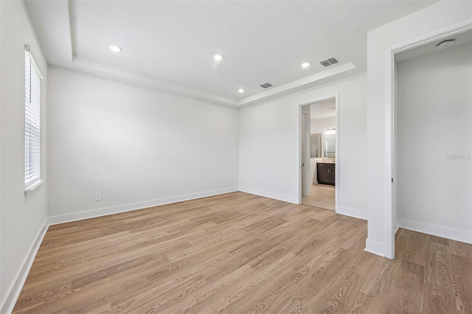 425 Brookhaven Property Photo 29
