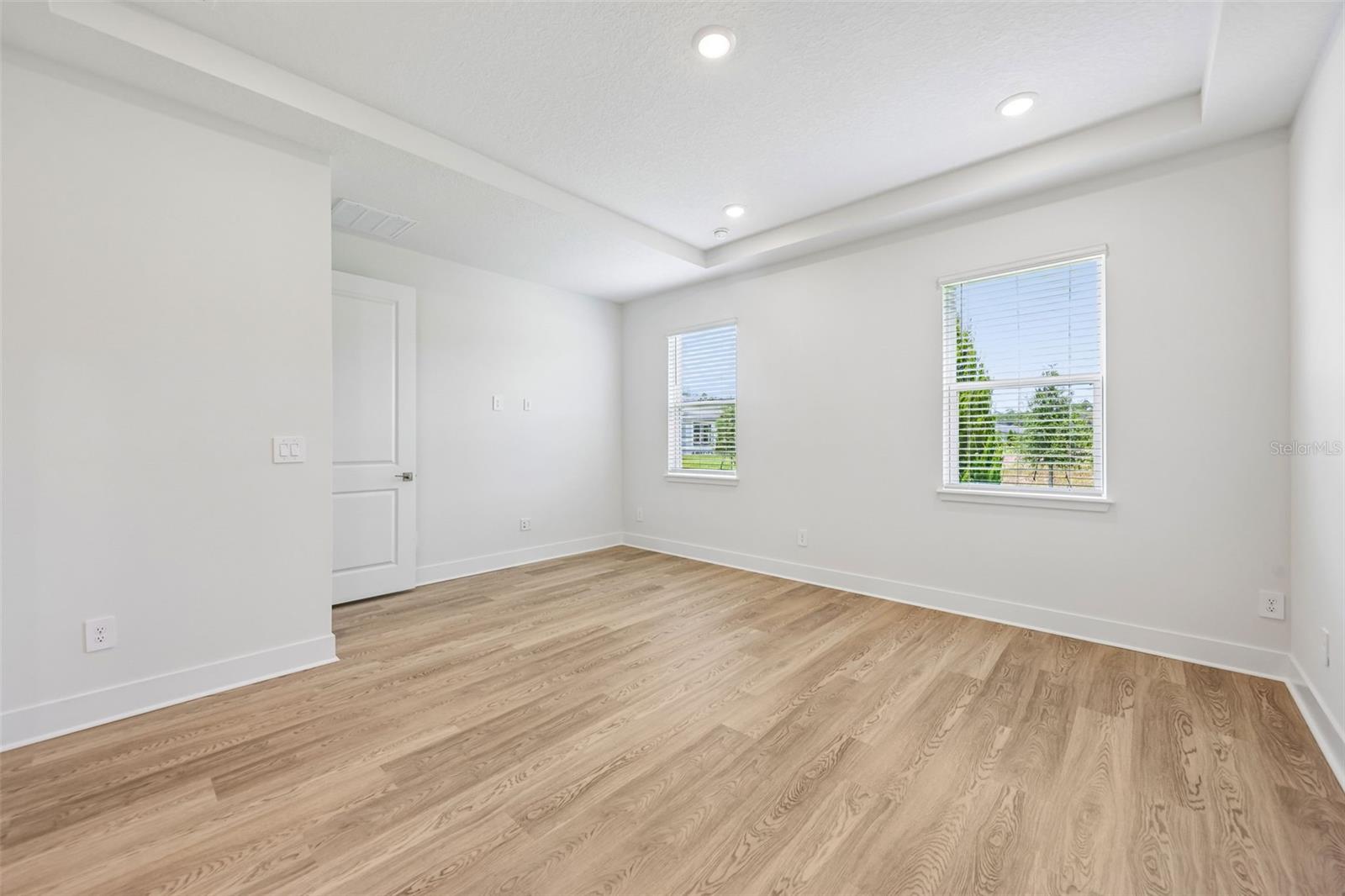 425 Brookhaven Property Photo 31