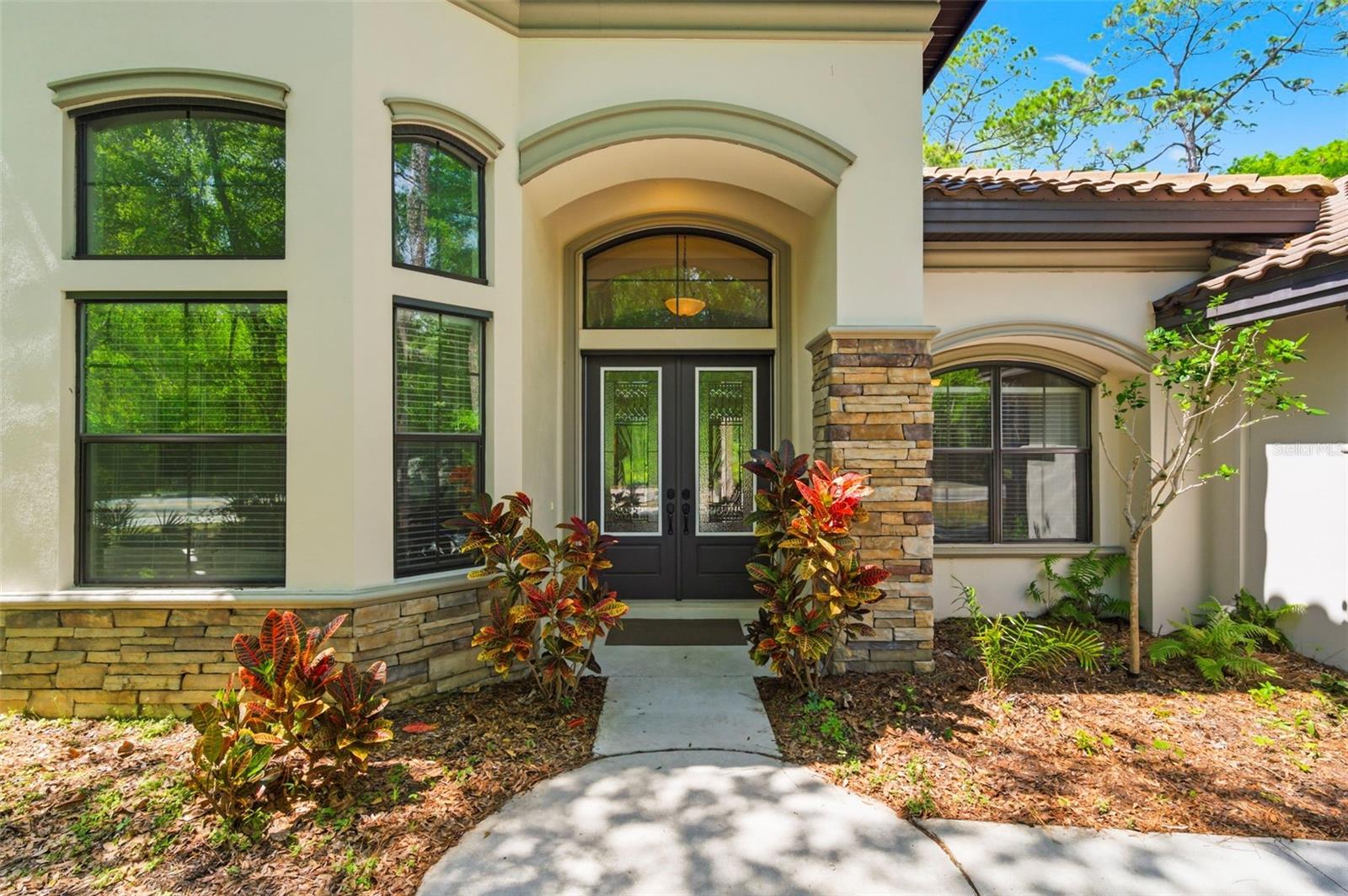 4120 RIDGEMOOR DR