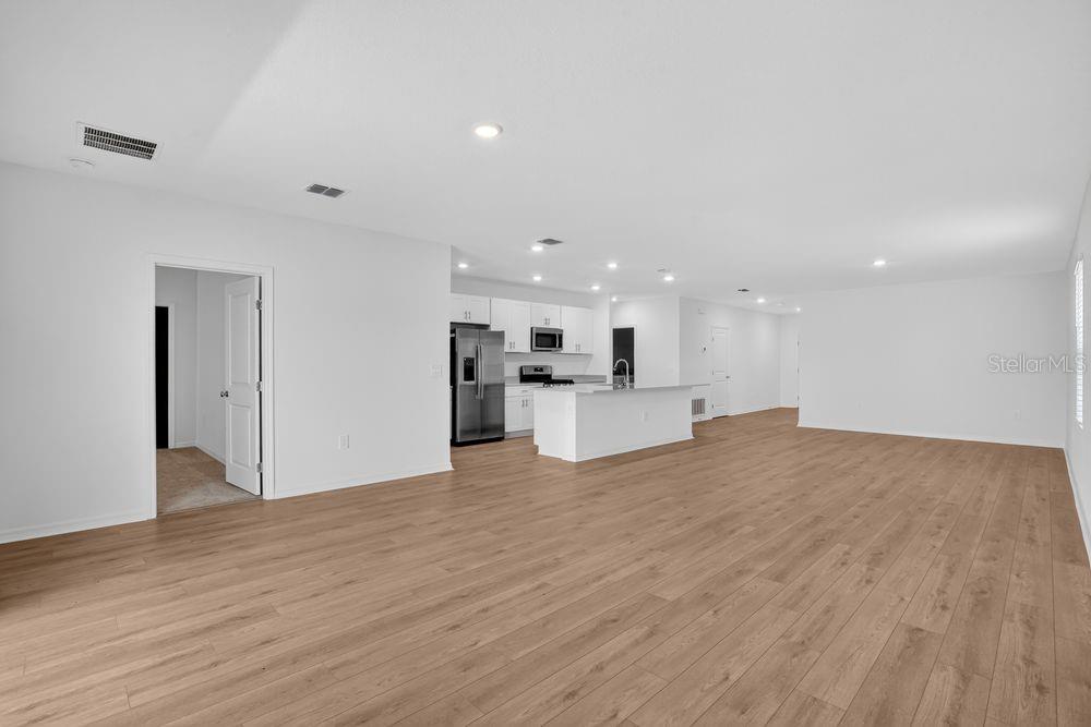 13805 Sawmill St Property Photo 12