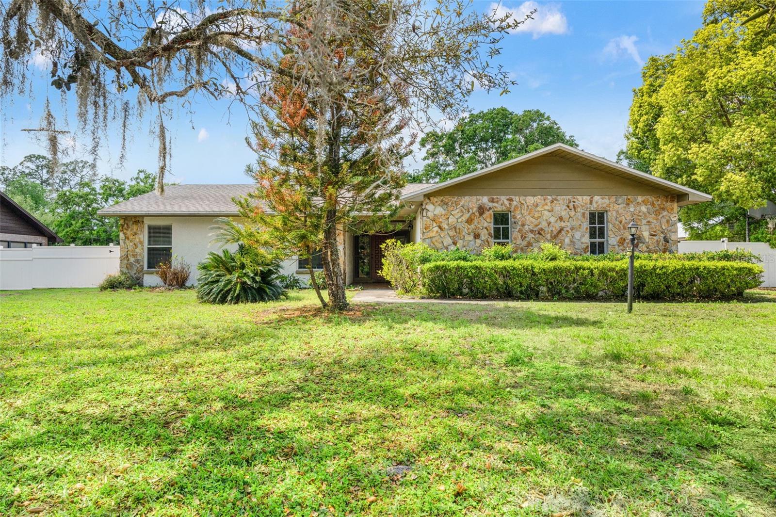 2524 Victarra Cir Property Photo 2